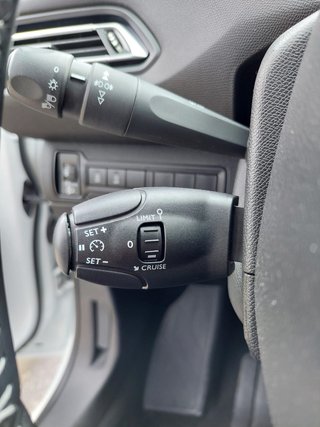 PEUGEOT 308SW 1.5B-HDi 102cv STYLE 2021 + LIBRO!!!
