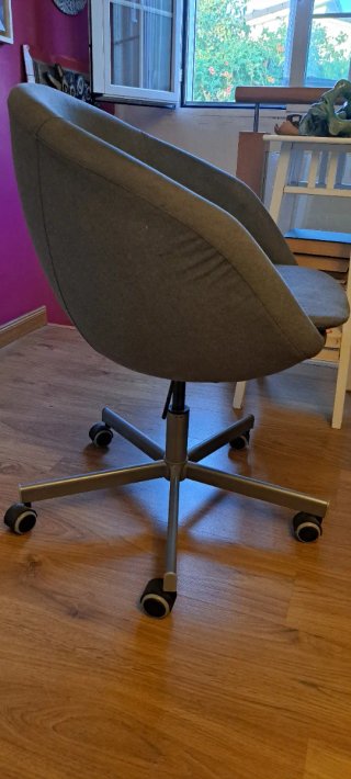Sillón giratorio gris Ikea