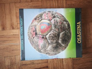 Lote de libros de los equipos Vascos