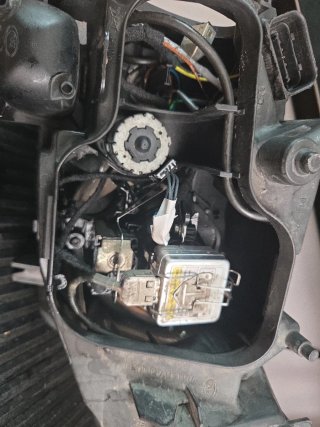 Faro BMW E90 Bixenon