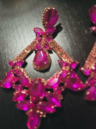 Pendientes pedrería rosa dorados especial flamemca