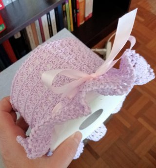 Portarotolo uncinetto fatto a mano