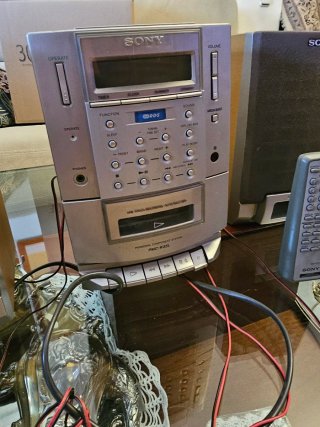 Minicadena Sony CD/Radio/Cassette