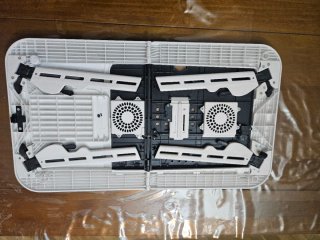 Mesa portátil con ventiladores