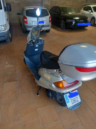 Moto Scooter FORTUNE 125 Beige/Plata