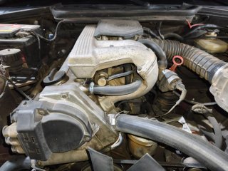 Motor COMPLETO BMW 318i 1991 sin catalizar