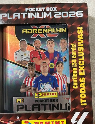 Lotto cromoschi Adrenalyn 2025-26: archiviatore, lattine