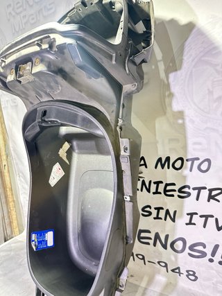 Baúl Bajo Asiento Piaggio X Evo 125