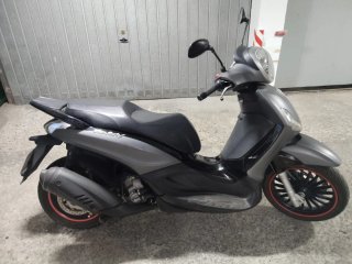Piaggio berverly 300cc Gris