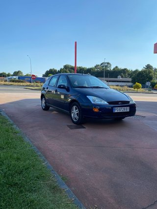 Ford Focus 2000