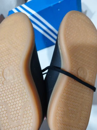 Adidas Stan Smith Negro/Dorado Talla 38.5