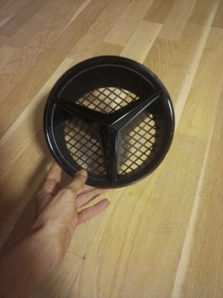 Emblema Parrilla Mercedes-Benz Negro