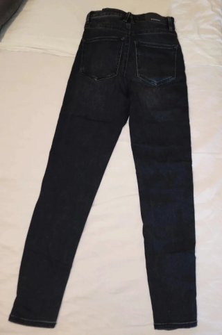 Vaqueros Super High Waist Negros