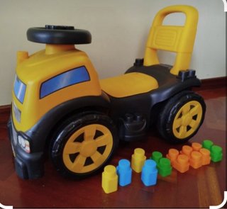 Correpasillos Molto Amarillo