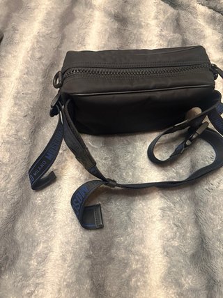 Riñonera Moschino Negra y Azul