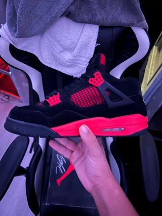 Jordan 4 Black Red
