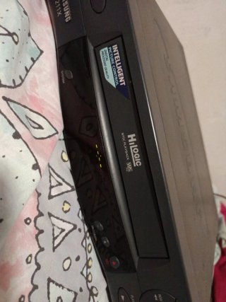 Reproductor y Grabador VHS Samsung SV-211X