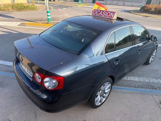 VOLKSWAGEN JETTA TDI *TECHO+NAVI+XENÒN*