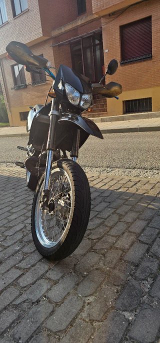 Derbi Senda 50 SM Supermotard Negra