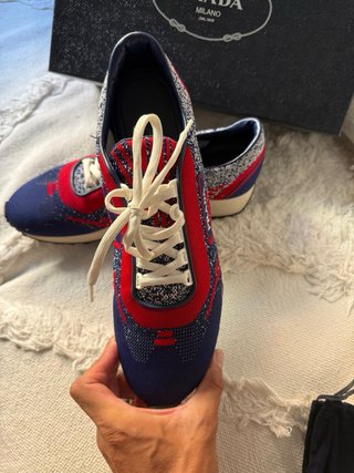 Zapatillas Prada Azul y Rojo