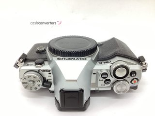 camara digital evil olympus om-d e-m5 mark ii