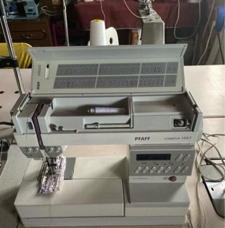Máquina de coser PFAFF creative 1467