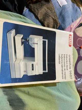 Máquina de coser PFAFF creative 1467