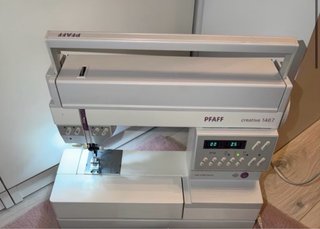Máquina de coser PFAFF creative 1467
