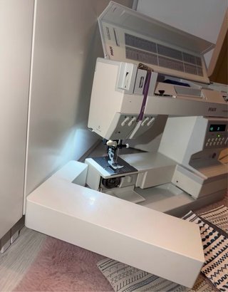 Máquina de coser PFAFF creative 1467