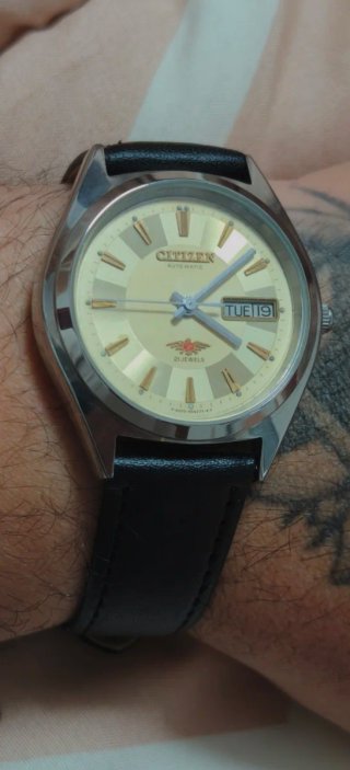 Reloj Citizen Automático Dorado/Plateado