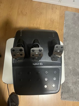 Volante Logitech G29 con Pedales y Marchas