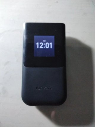 Nokia 2720 Flip