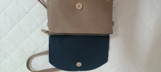 Bolso cruzado marrón con flecos
