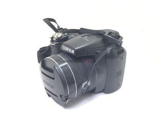 camara digital bridge fujifilm finepix s4300