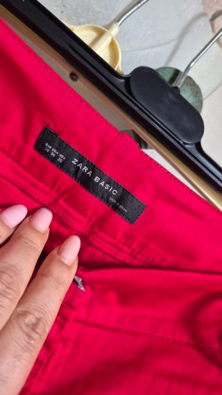 Pantaloni rossi eleganti