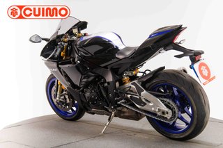 YAMAHA YZF R1 M