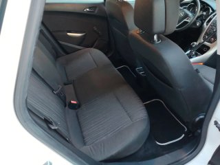Opel Astra 2011
