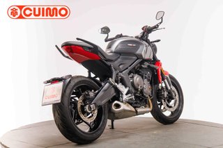 TRIUMPH TRIDENT 660