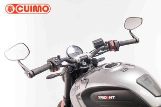 TRIUMPH TRIDENT 660
