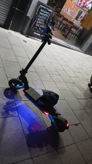 Patinete Eléctrico Rollway T8