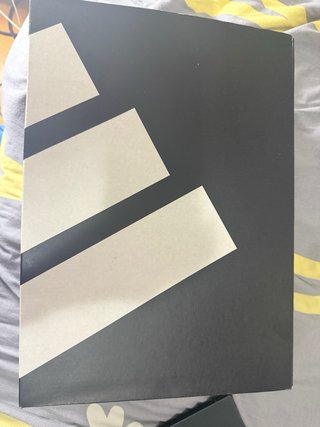 Zapatillas Adidas Deportivas Grises y Blancas