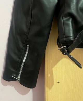 Chaqueta estilo cuero