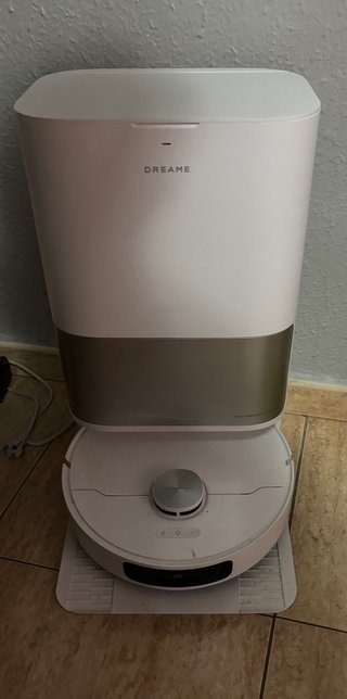 Robot aspirador y friegasuelos Dreame