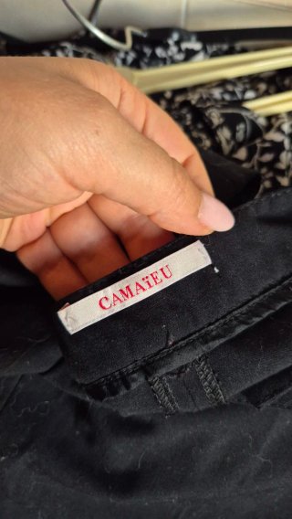 Pantaloni neri eleganti