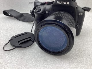 camara digital bridge fujifilm x-s1