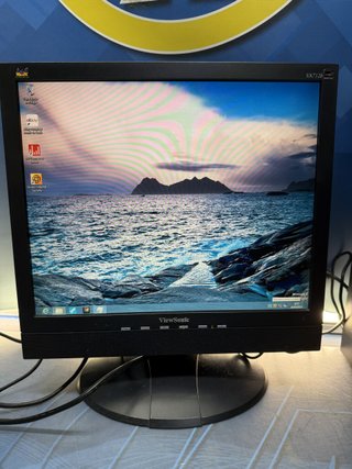 Torrede PC, HP 110-214eb, 400gb, buen estado, se incluye monitor