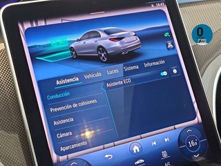 Mercedes Clase C 300 de 230 kW (313 CV)