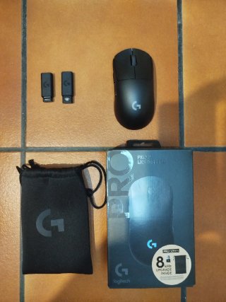 Logitech g pro x 2 lighspeed + alfombrilla