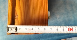 Especiero de madera con cajones porcelana.