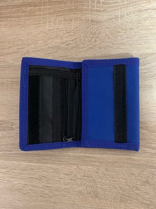 Cartera azul
